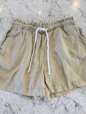 H&M Linen Shorts Beige Small Elastic Waist Coastal Beachy Minimalist Summer
